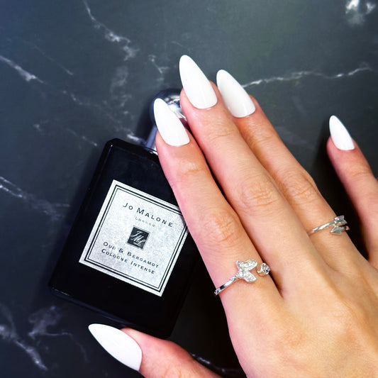 Ivory Elegance - Neon Nails