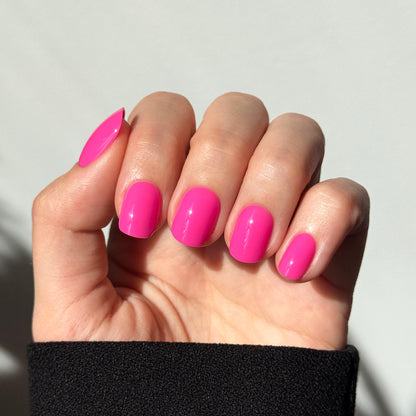 Hot Crush - Neon Nails