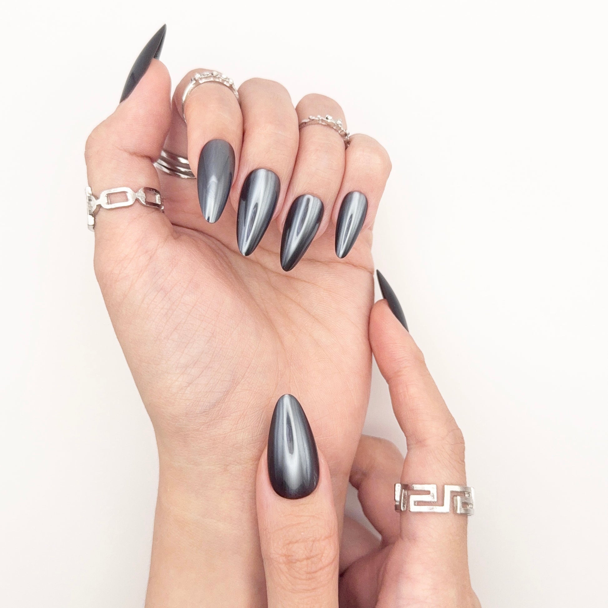 Black Chrome Luxe - Neon Nails