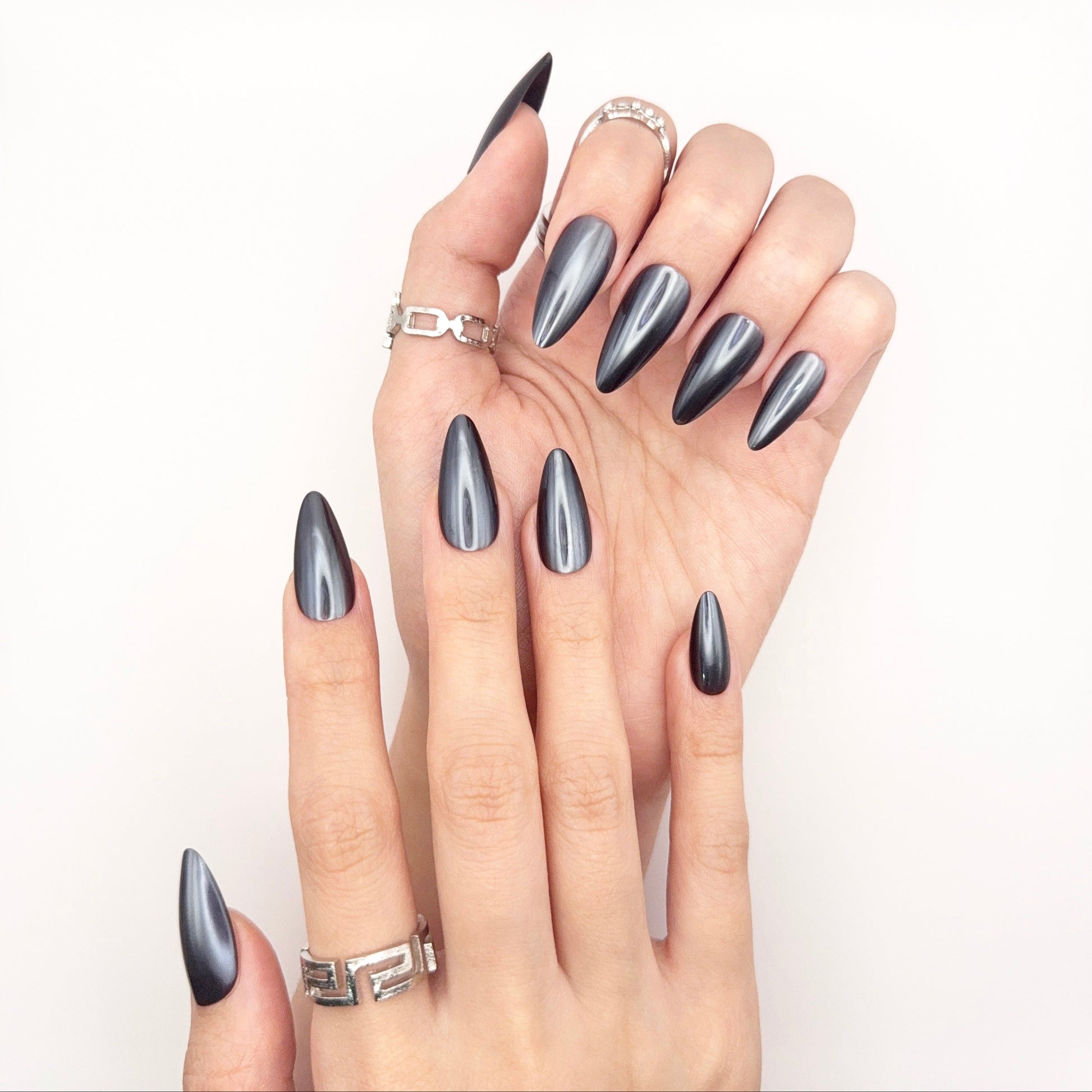 Black Chrome Luxe - Neon Nails