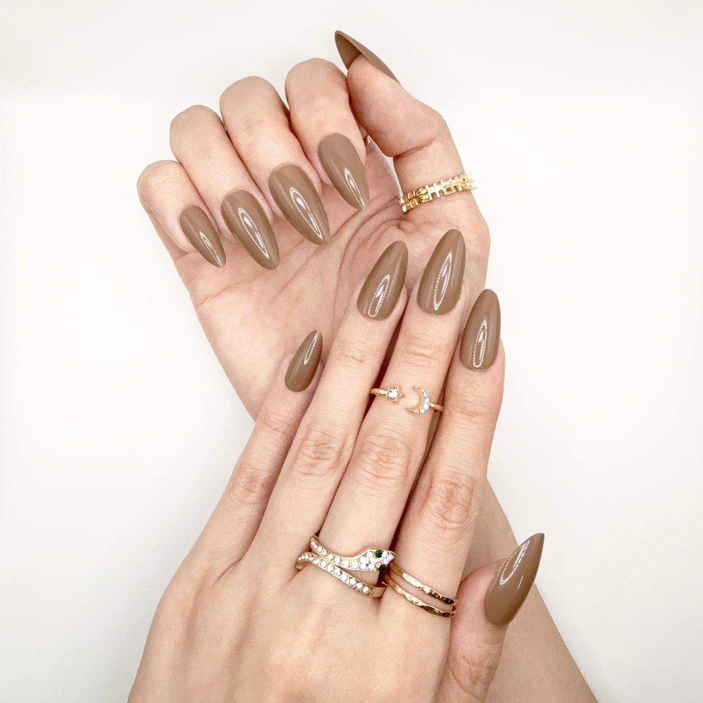 Mocha Muse - Neon Nails